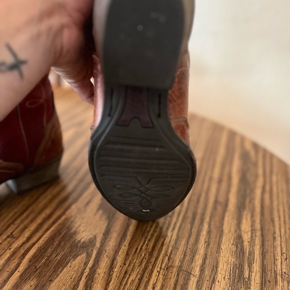 Women’s Ariat boots 6.5 only worn twice - Picture 7 of 7